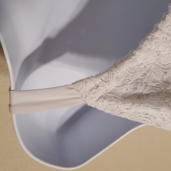 4/$20 Style & Co white crop top spaghetti strap top - Picture 6 of 10